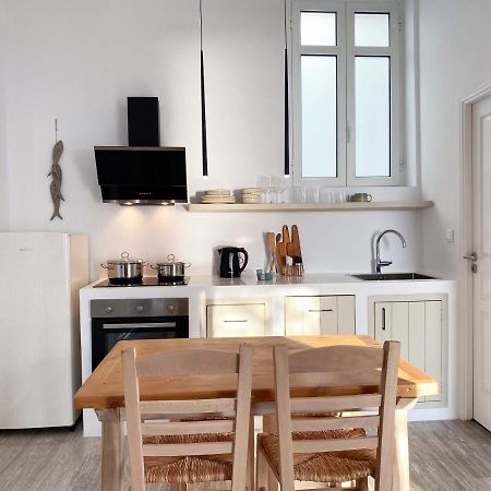 Lyra Seafront Apartment , Paroikia Town Center מראה חיצוני תמונה